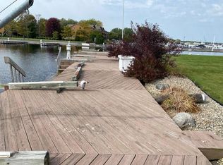 Vine Ct, Sturgeon Bay, WI 54235