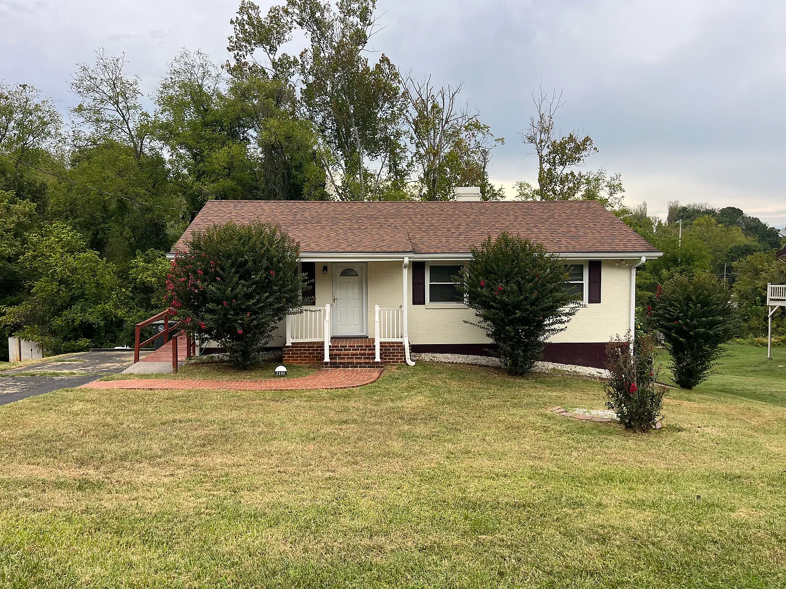 3 bed, 1484 sqft, $1,550 — Photo 4