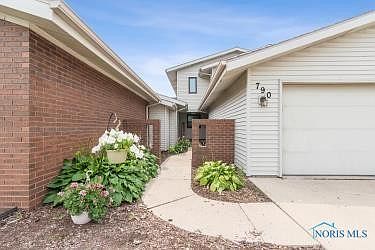 1st image of 790 Deerwood Dr