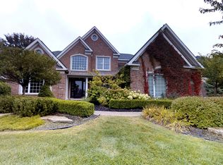 24386 Saybrook Ct, Novi, MI 48374