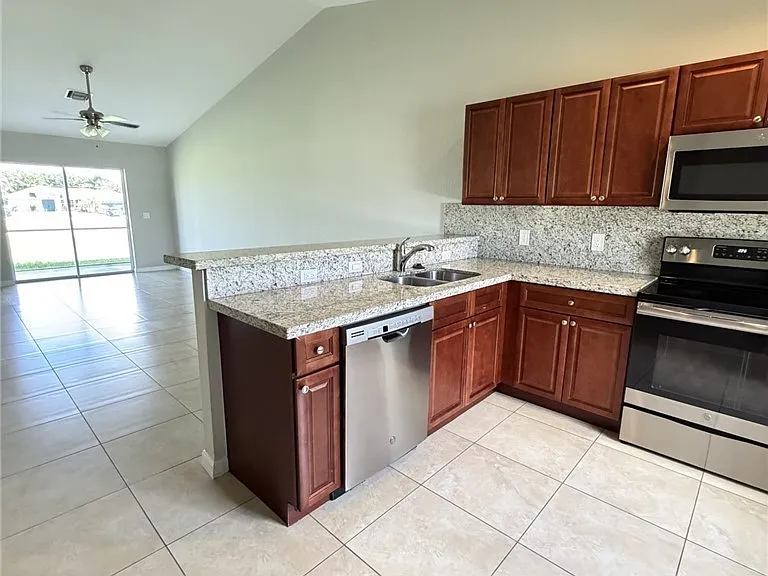 1817 Santa Barbara Blvd — Photo 2