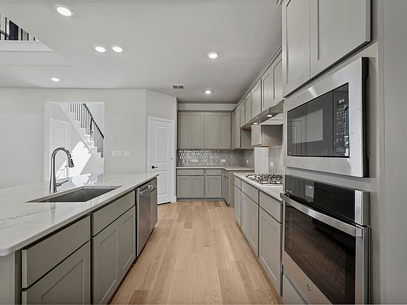 5th image of 3501 San Clemente Dr