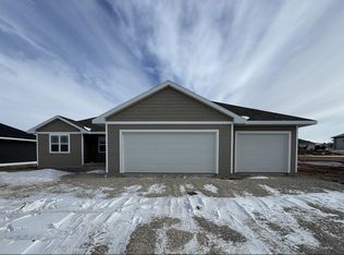 1584 Frontier Rd, Luxemburg, WI 54217