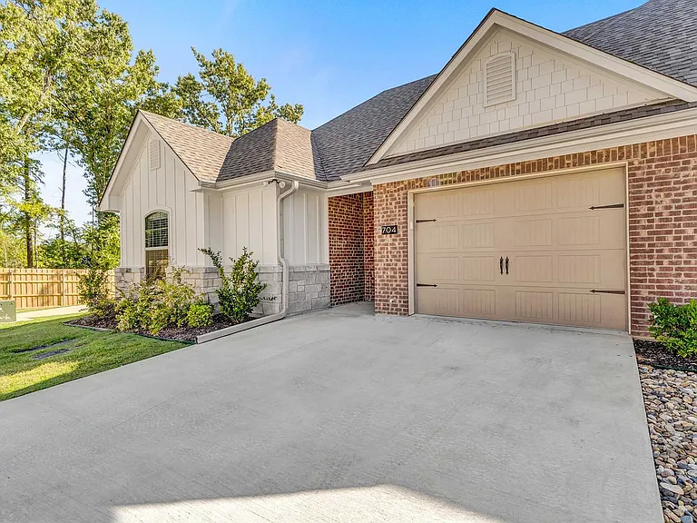 Eagles Crest Townhomes - ASK ABOUT OUR SPRING MOVE -IN SPECIAL TODAY! — Photo 4