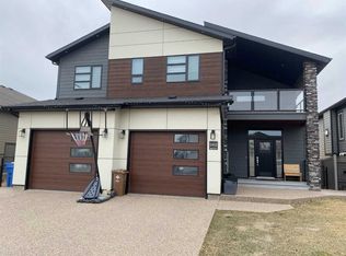 5402 E 43rd St, Taber, AB T1G0E2