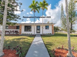 10060 SW 152nd Ter, Miami, FL 33157