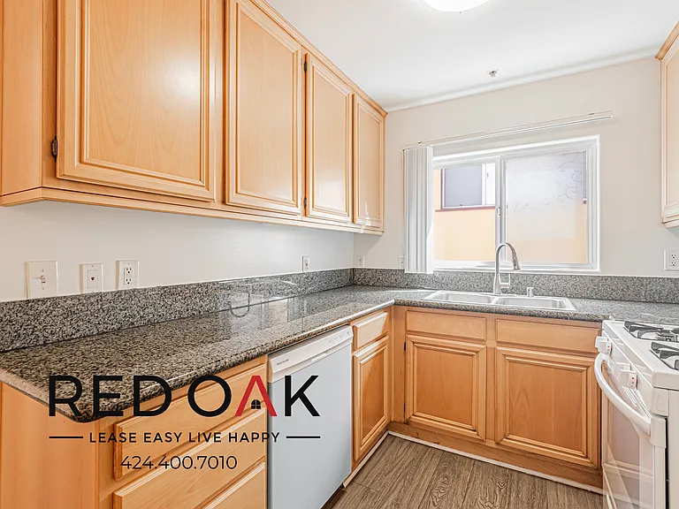 319 S Westlake Ave #104 — Photo 11