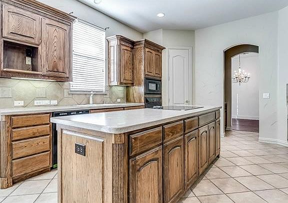 5th image of 6005 Cumberland Ct