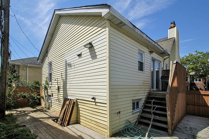 2nd image of 120 Wilson St