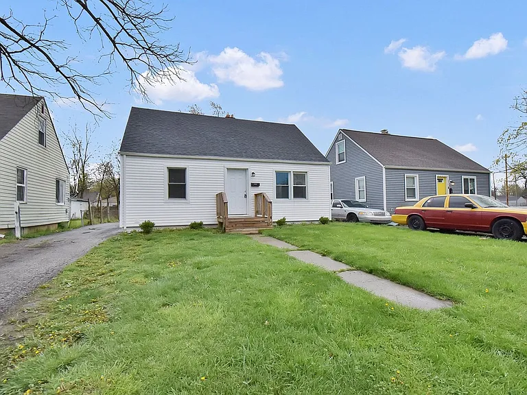 2566 Atwood Ter — Photo 23