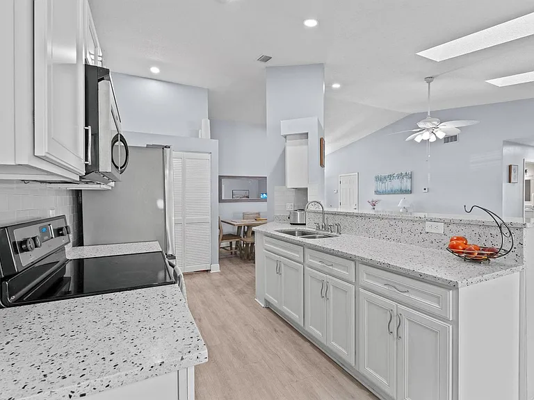 1599 Bayridge Pl — Photo 11