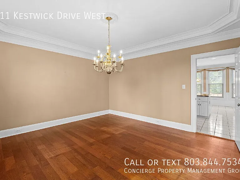 211 Kestwick Dr W — Photo 10
