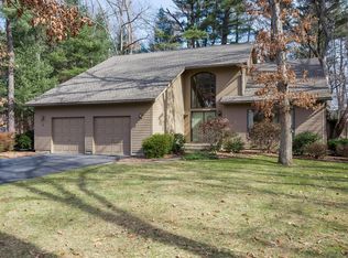 18 Evergreen Dr, East Longmeadow, MA 01028
