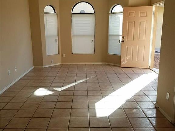 4th image of 12109 Hunter Hill Way #B