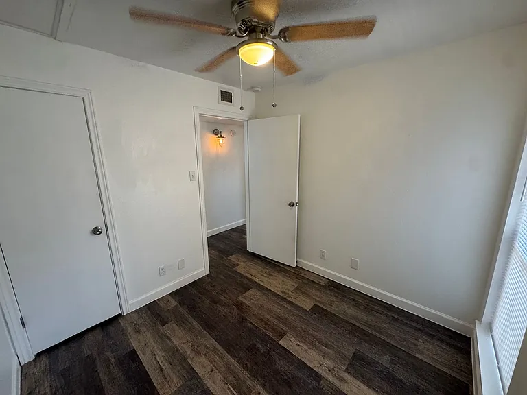 8611 Datapoint Dr #32 — Photo 19