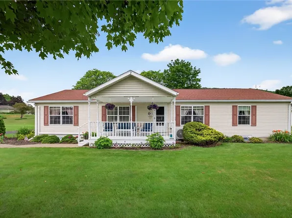 7219 Apple St, Bath, NY 14810