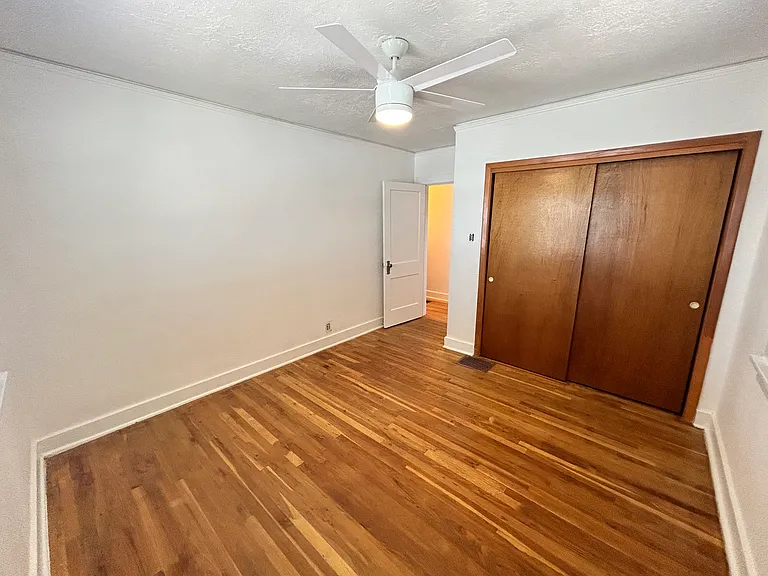 201 Bryn Mawr Dr SE — Photo 11