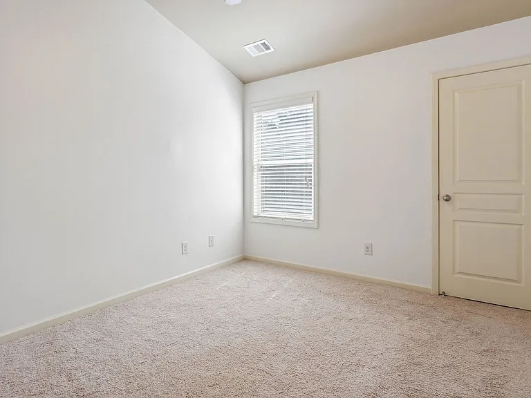 655 Township Cir — Photo 24