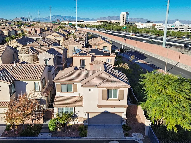 2334 Malaga Peak St — Photo 83