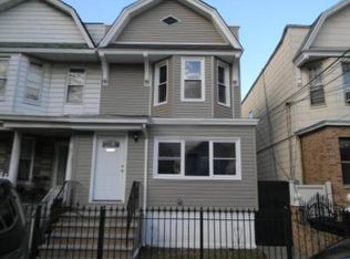 10237 85th Rd, Richmond Hill, NY 11418