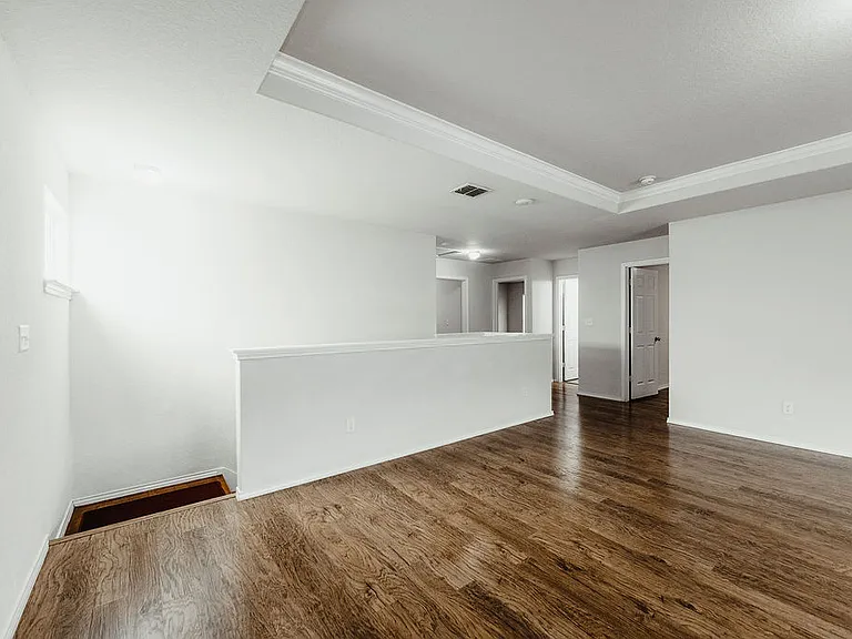 24370 Invitation Oak — Photo 31