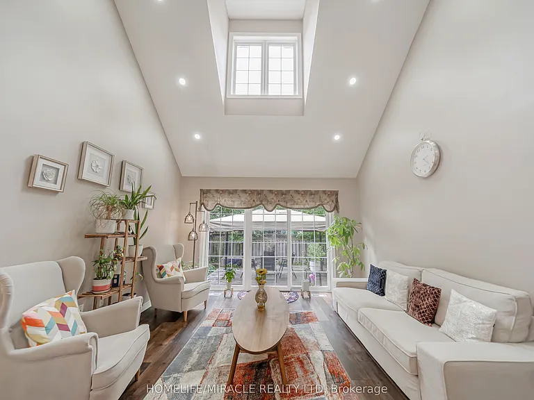 93 Lynch Cir — Photo 17