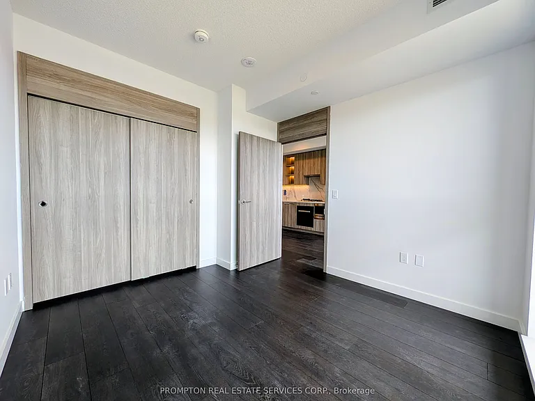 75 Billes Hts #1103 — Photo 11