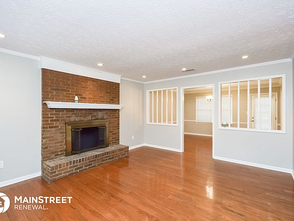 4th image of 1790 Brandy Dr SE