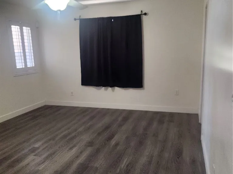 6485 Abbotsford House Ct — Photo 19