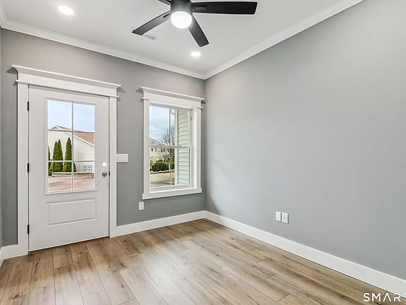 3rd image of 370 Emmett Street #4-4
