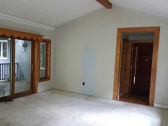 2nd image of 25 Arapaho Dr