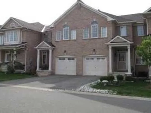2295 Rochester Cir S #10, Oakville, ON L6M 5C9
