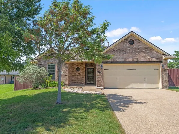 2105 Ella Ln, Bryan, TX 77802