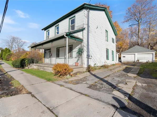 38 N Division St, Auburn, NY 13021