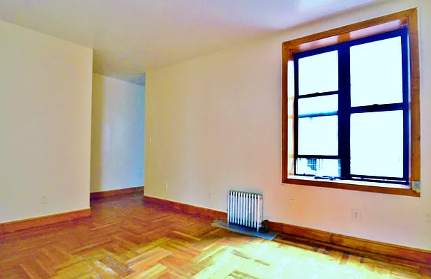 Rented by CITY SKYLINE REALTY INC | media 11