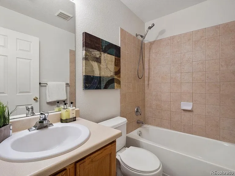 1256 Berganot Trl — Photo 21