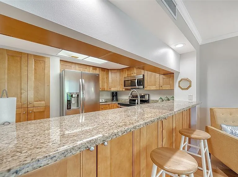835 S Osprey Ave #201 — Photo 9