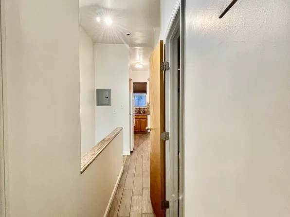 110 Graham Avenue image 5 of 18