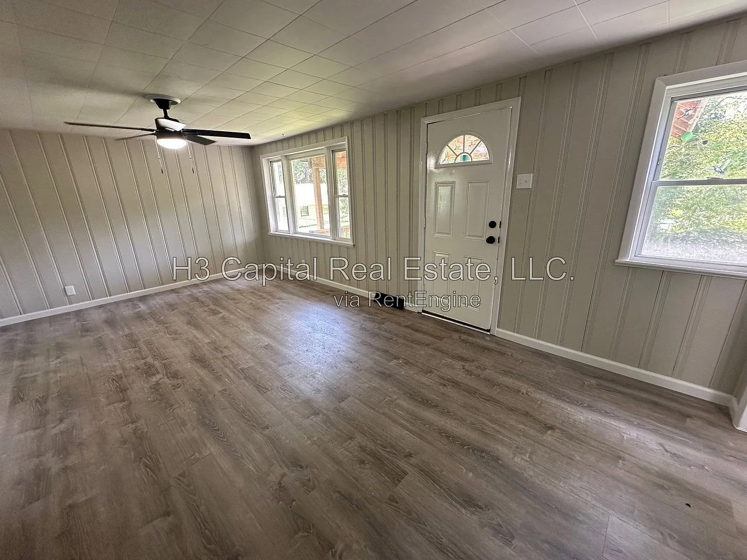 4 bed, 1.0 bath, $1,950 — Photo 4