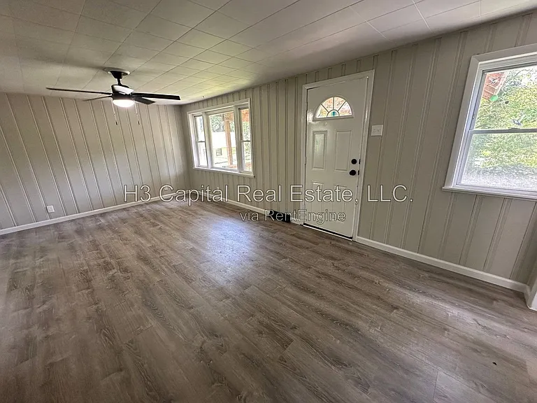7253 Town Hall Rd — Photo 5