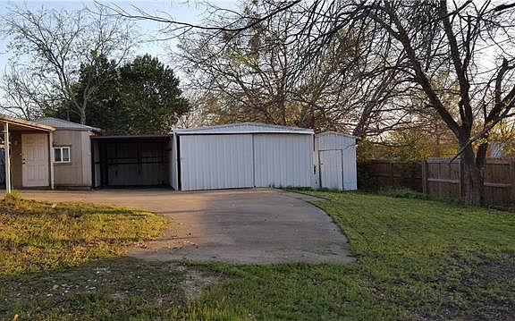 5th image of 140 Creekview Dr E