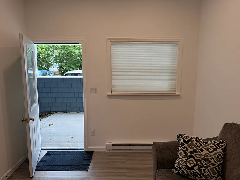 3856 Main St #10 — Photo 6
