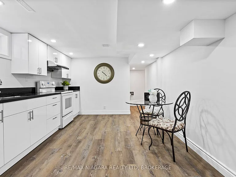 8235 Paddock Trail Dr #LOWER — Photo 5