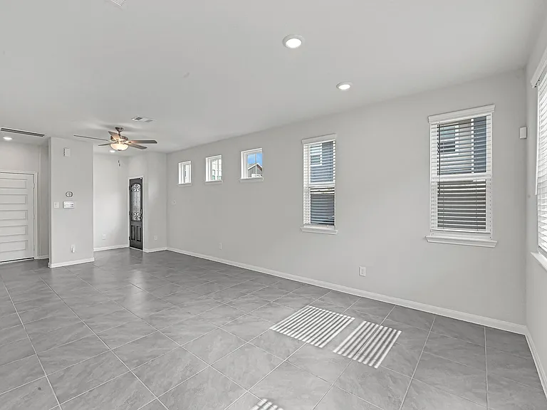 1528 Lakeline Oak Dr — Photo 4