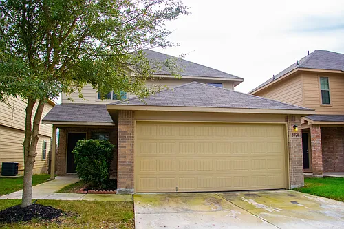 5926 Aspen Gdn Photo 1