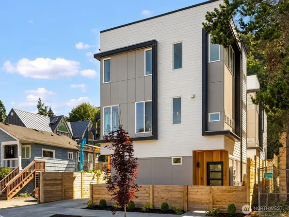 2456 55th Avenue SW, Seattle, WA 98116
