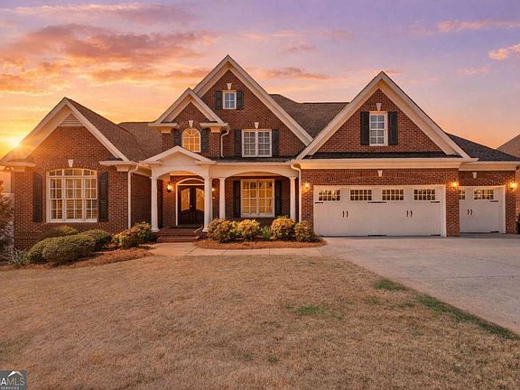 3rd image of 3518 Lake Breeze Ln