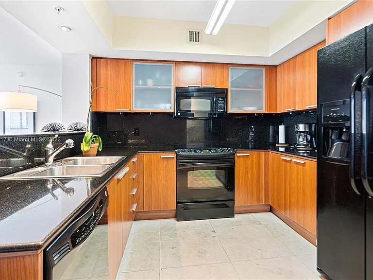 16699 Collins Ave #4108 — Photo 5