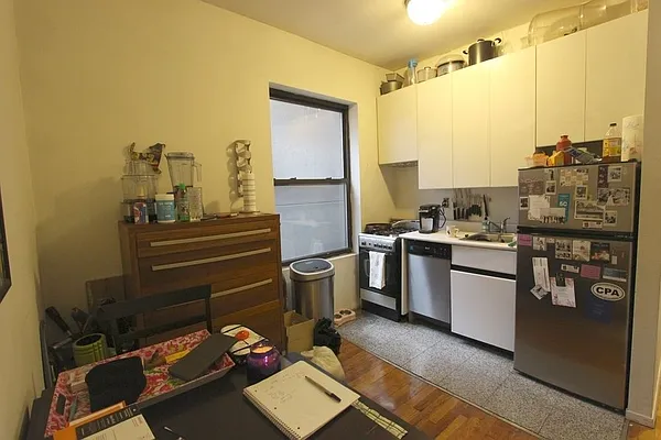 Rented by Dynamik Realty | media 5