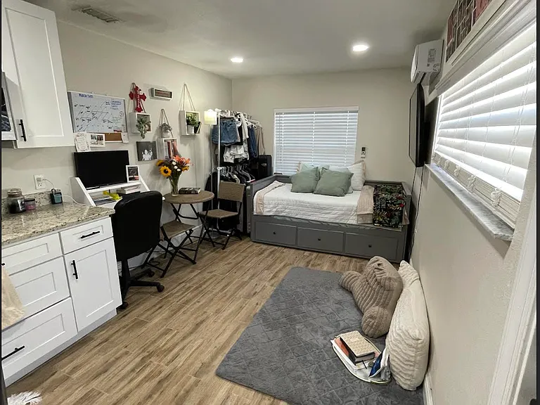 4005 N Glen Ave — Photo 11